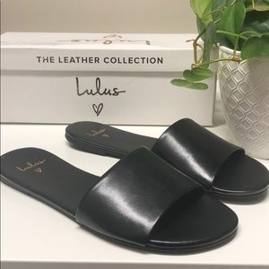 Lulus Black Slides 😍